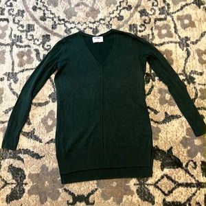 Old Navy V-Neck Sweater size XS
